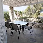 Mika Apartment Naousa (Paros)