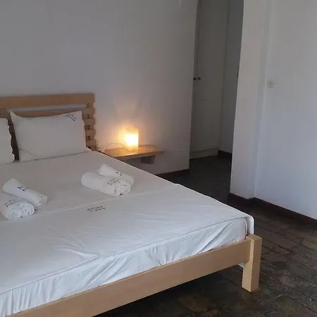 Mika Apartman Náusza