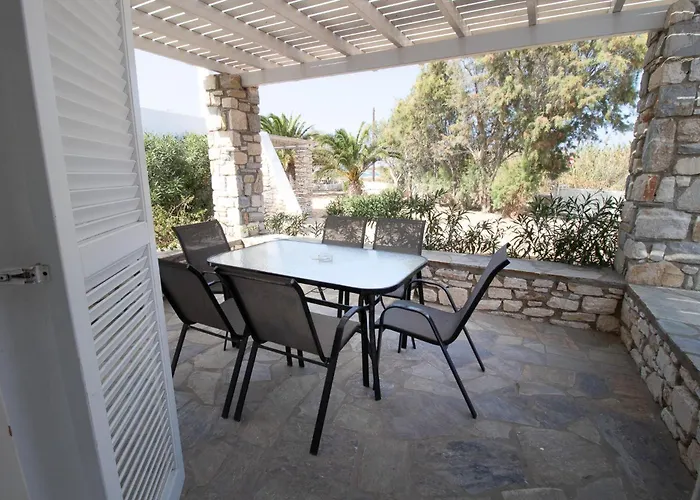 米卡别墅酒店 公寓 纳乌萨